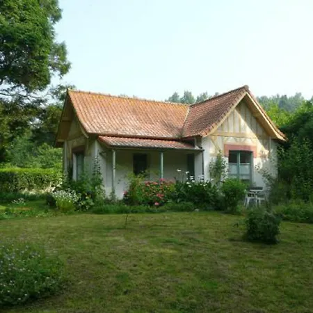 Manoir De Bois En *