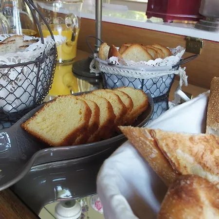 לינה וארוחת בוקר Manoir De Bois En